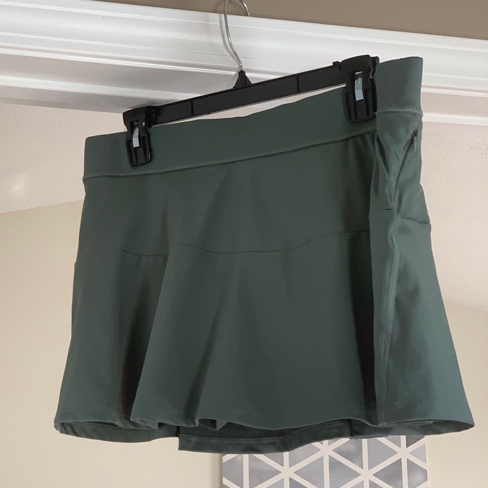 Victoria’s Secret Sport Skirt - size large